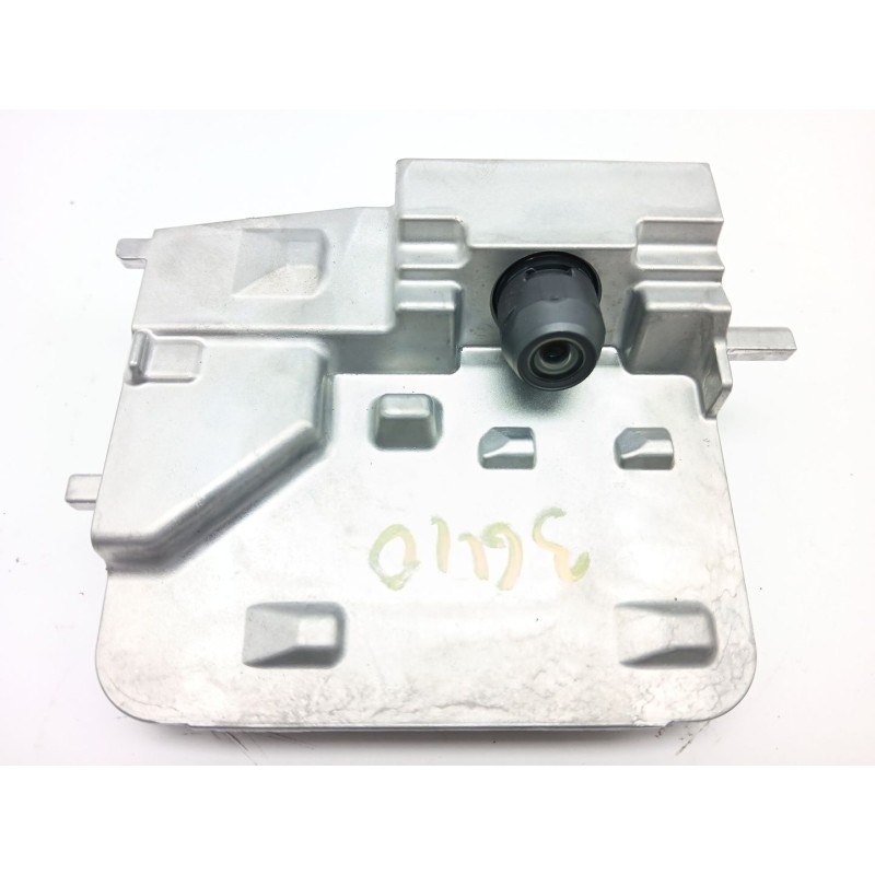 Recambio de modulo electronico para toyota corolla (e21) referencia OEM IAM 8646C12060  1003500305