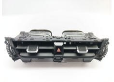 Recambio de rejilla aireadora para toyota corolla (e21) referencia OEM IAM 5567002830  5567002840