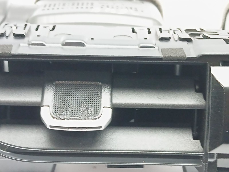 Recambio de rejilla aireadora para toyota corolla (e21) referencia OEM IAM 5567002830  5567002840