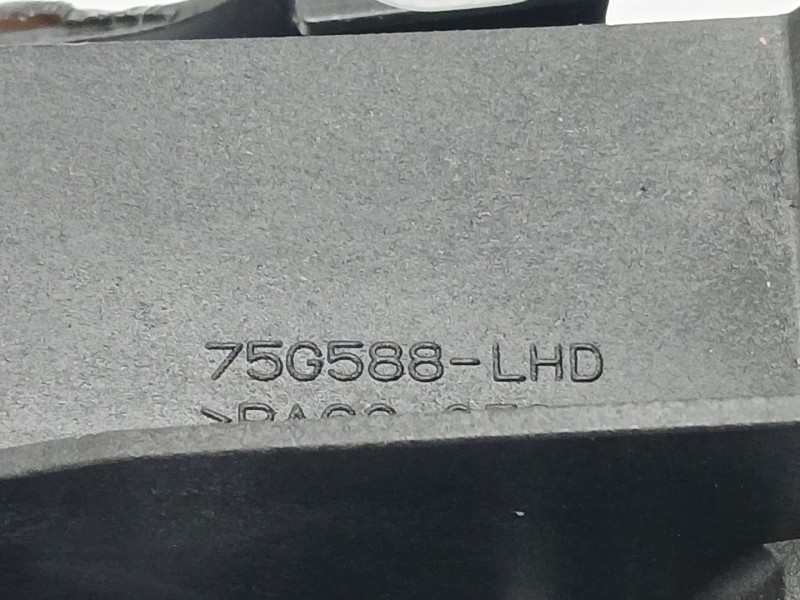 Recambio de palanca cambio para toyota corolla (e21) referencia OEM IAM 75G588LHD  75G900LHD