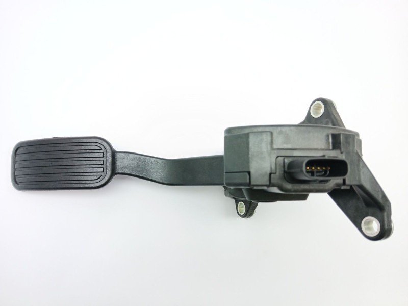 Recambio de potenciometro pedal para toyota corolla (e21) referencia OEM IAM 7811002211  