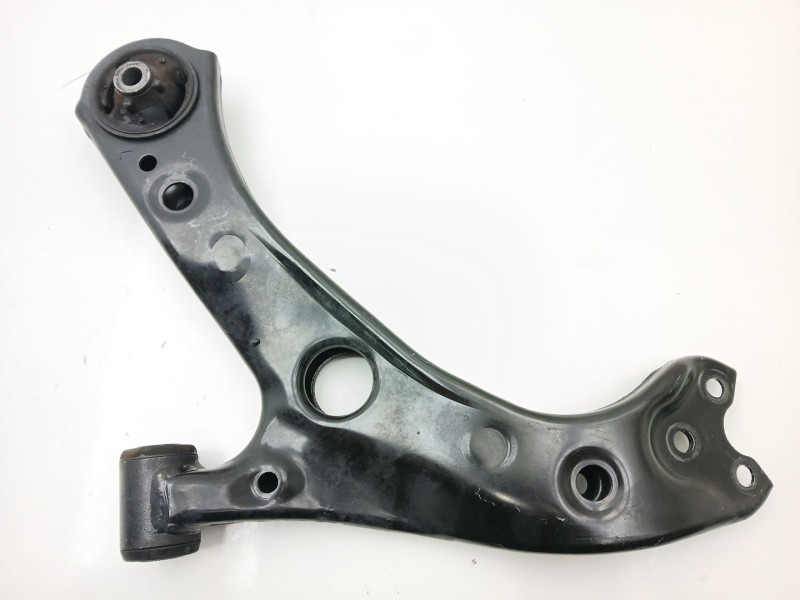 Recambio de brazo suspension inferior delantero izquierdo para toyota corolla (e21) referencia OEM IAM 4806902410  