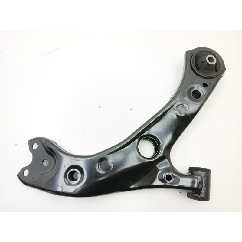 Recambio de brazo suspension inferior delantero derecho para toyota corolla (e21) referencia OEM IAM 4806802410  