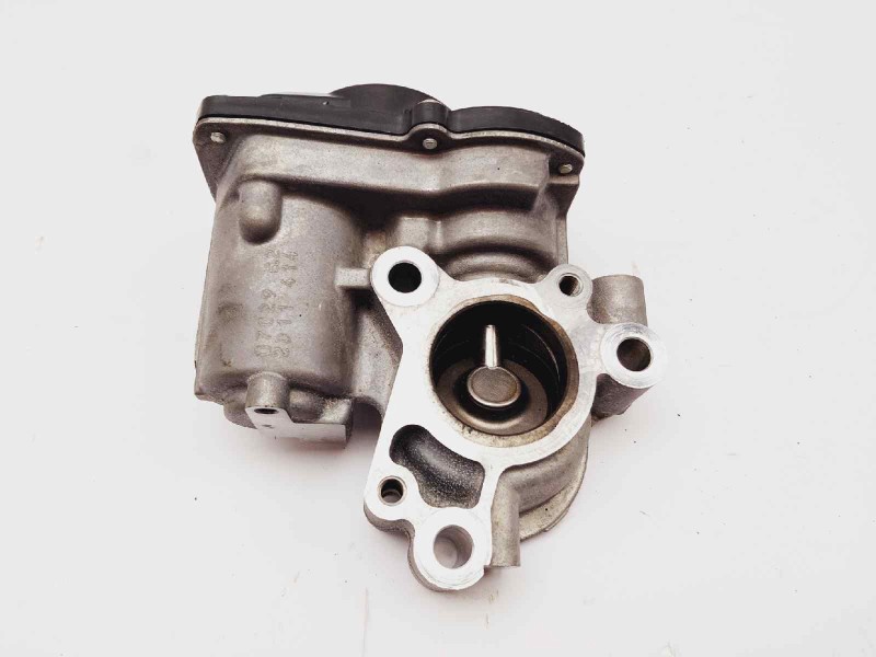 Recambio de valvula egr para dacia dokker essential referencia OEM IAM 147100361R HU1501000461 