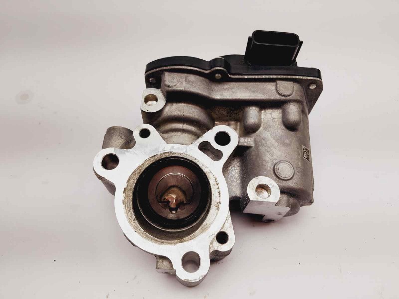 Recambio de valvula egr para dacia dokker essential referencia OEM IAM 147100361R HU1501000461 