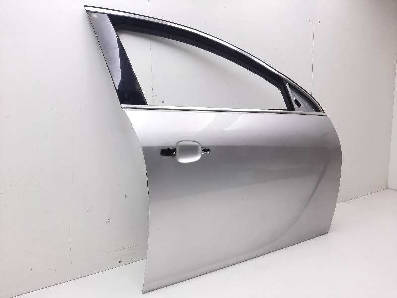Recambio de puerta delantera derecha para opel insignia sports tourer edition referencia OEM IAM 124272  