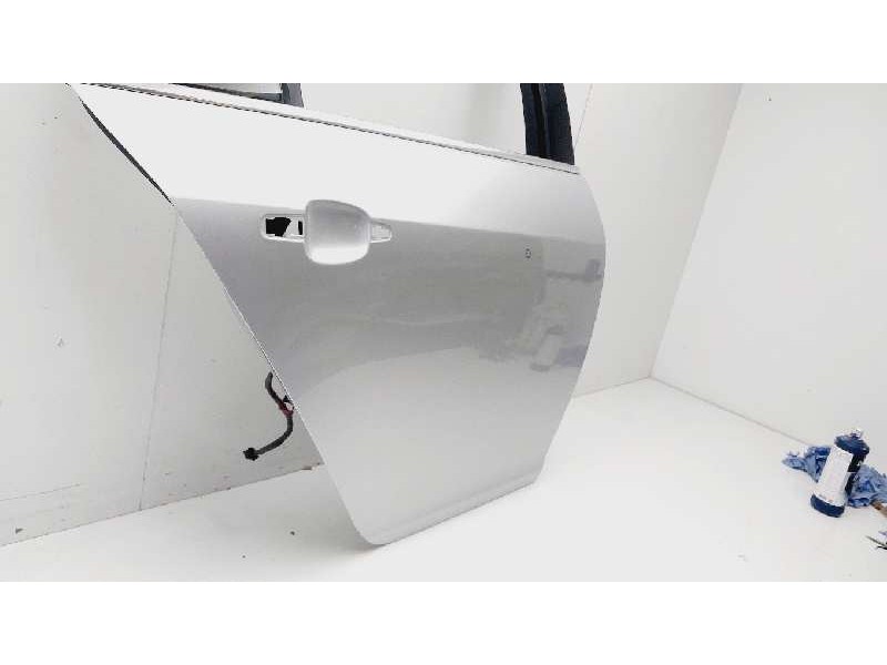 Recambio de puerta trasera derecha para opel insignia sports tourer edition referencia OEM IAM 128208  