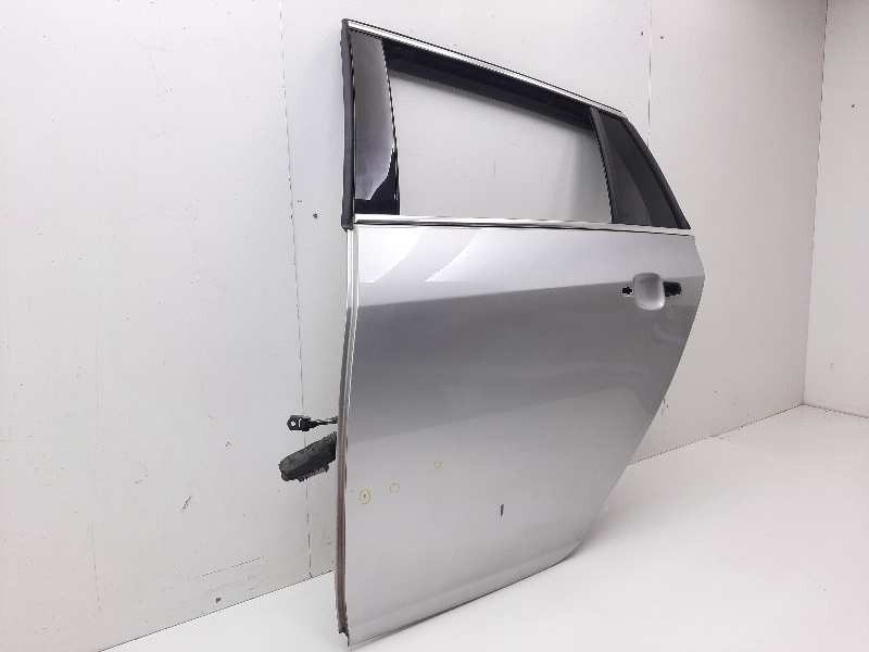 Recambio de puerta trasera izquierda para opel insignia sports tourer edition referencia OEM IAM 128207  