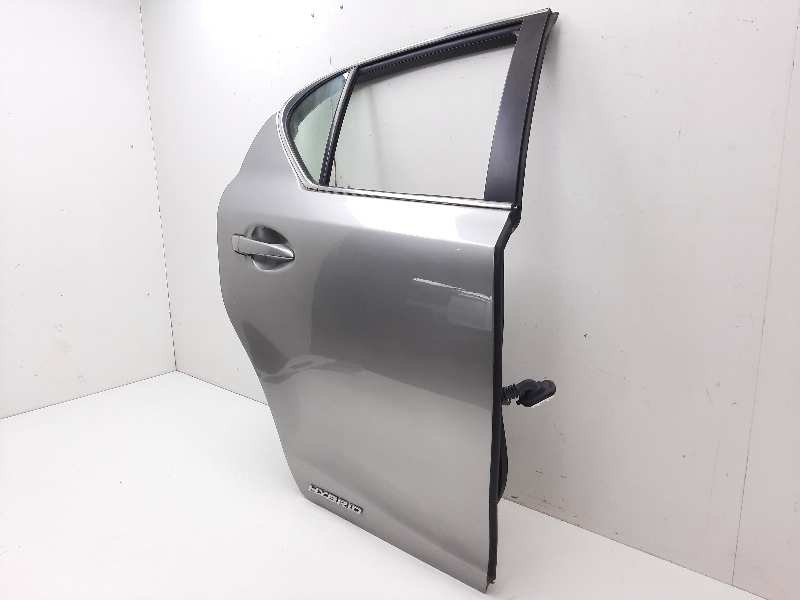 Recambio de puerta trasera derecha para lexus ct 200h white edition referencia OEM IAM 6700376010  