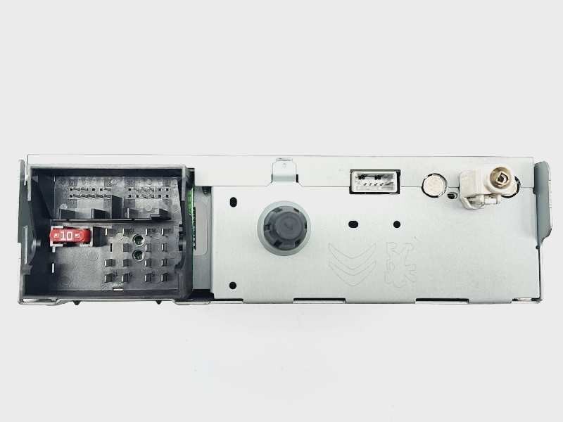 Recambio de sistema audio / cd para peugeot 3008 confort referencia OEM IAM 98053736  