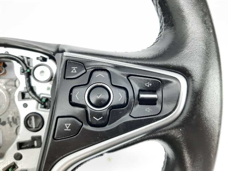 Recambio de volante para opel insignia berlina selective referencia OEM IAM 6244267 23191544 