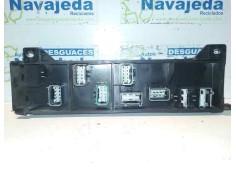 Recambio de caja reles / fusibles para chrysler voyager (gs) 3.3 se referencia OEM IAM 04707893AD 047078934D 