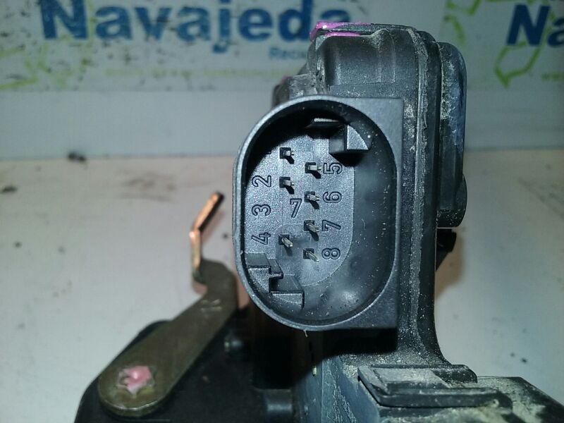Recambio de cerradura puerta trasera derecha para bmw serie 3 berlina (e46) referencia OEM IAM  7 PINES 