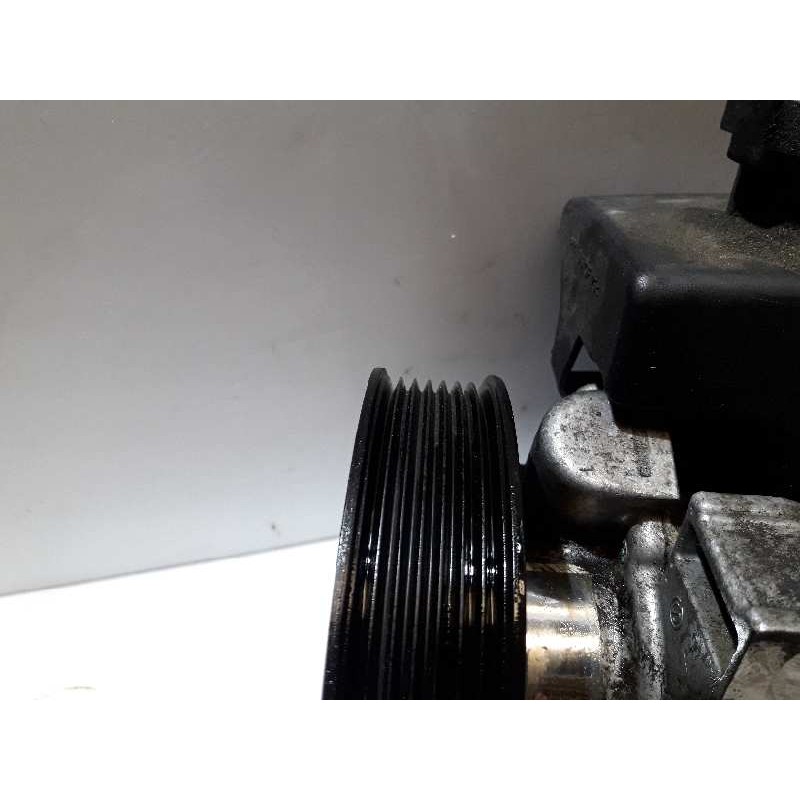 Recambio de bomba direccion para mercedes-benz clase c (w203) berlina 200 compressor (203.042) referencia OEM IAM   