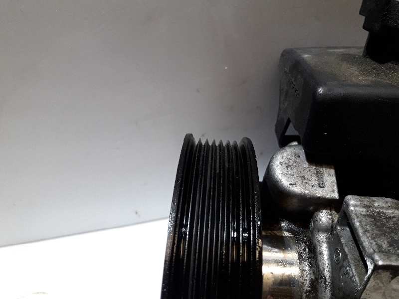 Recambio de bomba direccion para mercedes-benz clase c (w203) berlina 200 compressor (203.042) referencia OEM IAM   