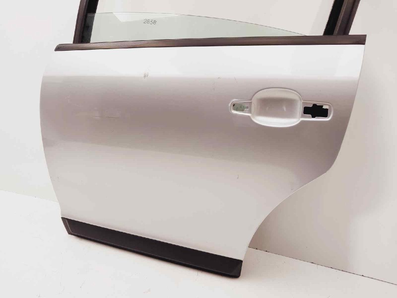 Recambio de puerta trasera izquierda para citroën c4 berlina premier referencia OEM IAM 9006H8  