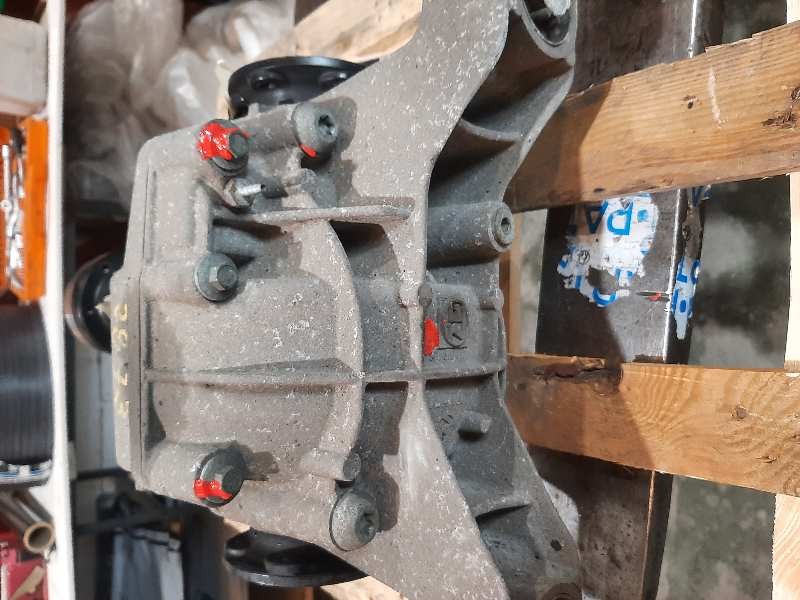 Recambio de diferencial trasero para volkswagen touareg (7la) tdi r5 referencia OEM IAM 0AB525015Q  