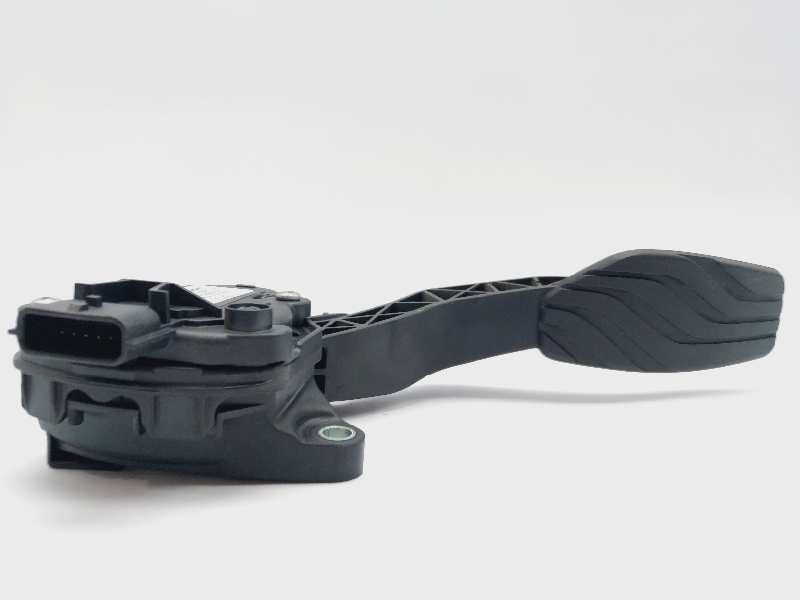 Recambio de potenciometro pedal para renault kadjar limited 4x4 referencia OEM IAM 180024BA0B  