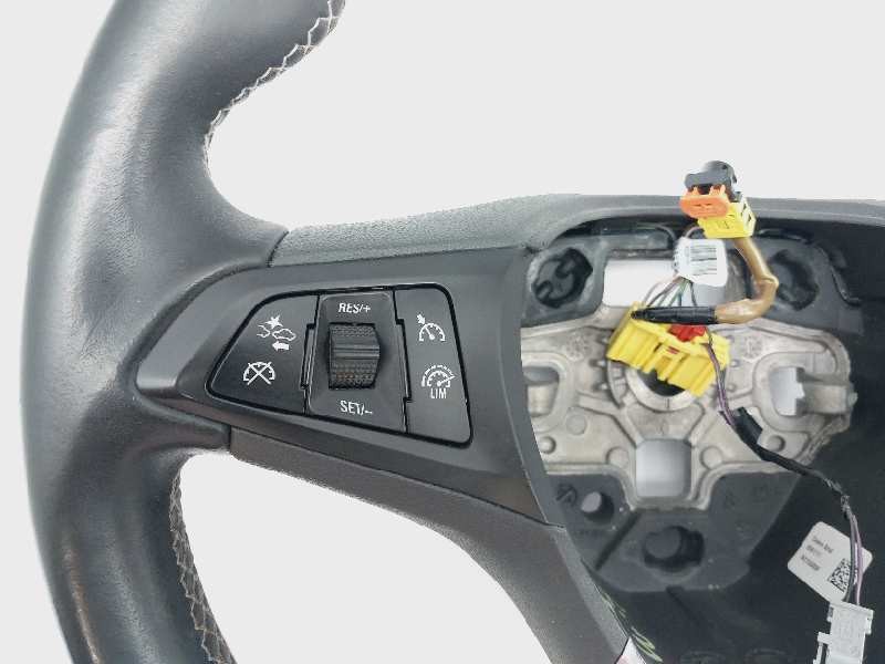 Recambio de volante para opel astra k lim. 5türig selective referencia OEM IAM 34215505F 39070465 