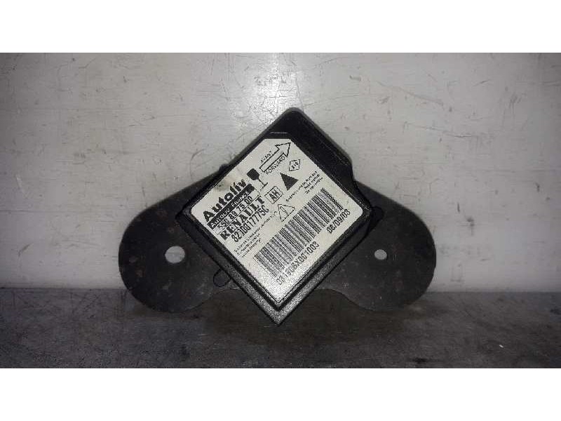 Recambio de modulo electronico para renault scenic ii dynamique referencia OEM IAM 8200017775C 550897500 