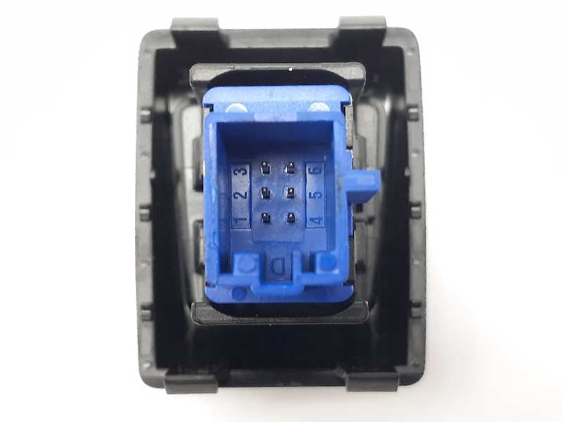 Recambio de warning para seat ibiza (kj1) xcellence go referencia OEM IAM 6F0953235  