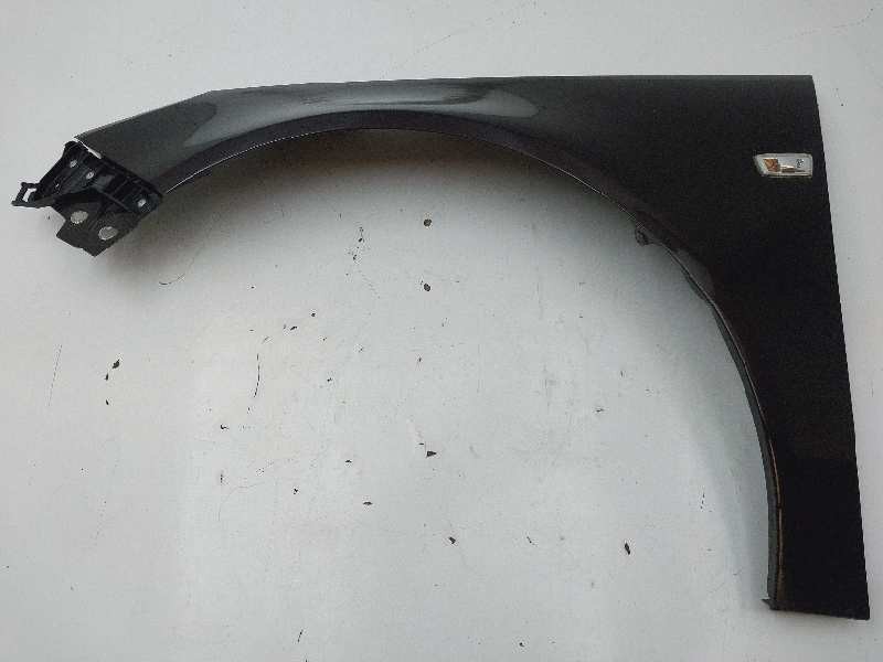 Recambio de aleta delantera izquierda para opel insignia berlina selective referencia OEM IAM 6102365  