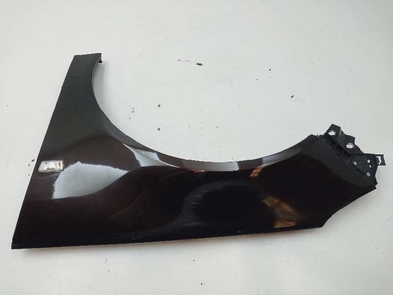 Recambio de aleta delantera izquierda para opel insignia berlina selective referencia OEM IAM 6102365  