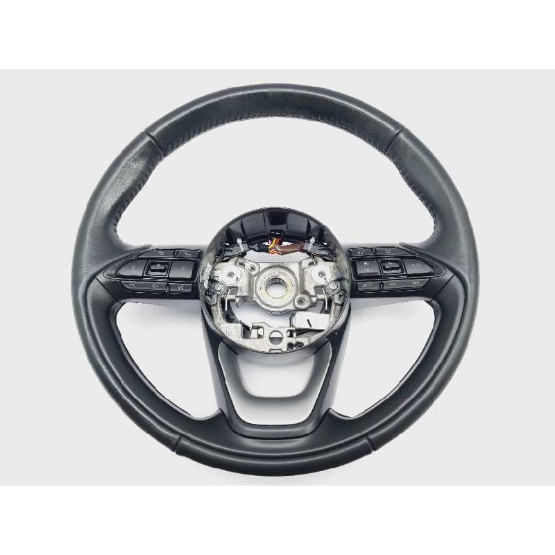 Recambio de volante para toyota yaris xpa1f referencia OEM IAM 643602800F  