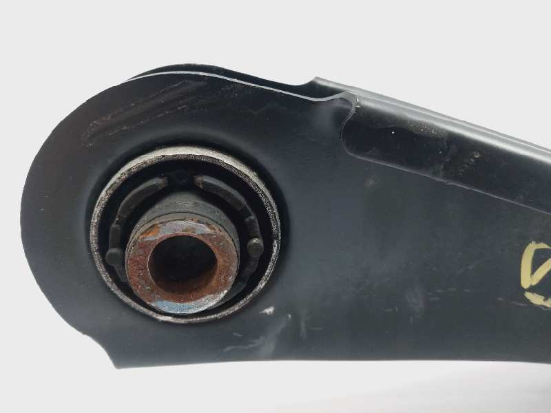 Recambio de brazo suspension inferior trasero derecho para hyundai i30 (pd) n referencia OEM IAM 55220S0000  