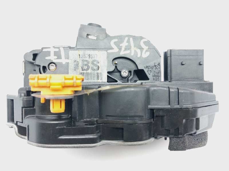 Recambio de cerradura puerta trasera izquierda para opel insignia berlina selective referencia OEM IAM 13579557  