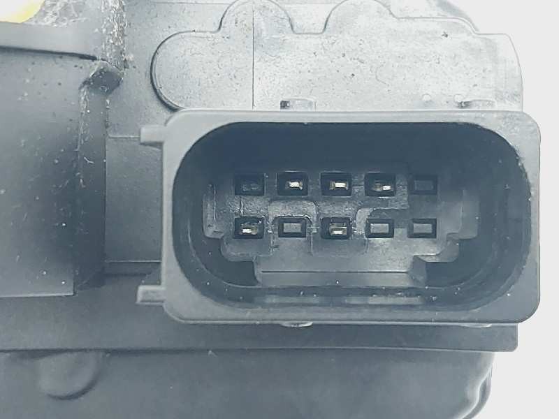 Recambio de cerradura puerta trasera izquierda para opel insignia berlina selective referencia OEM IAM 13579557  