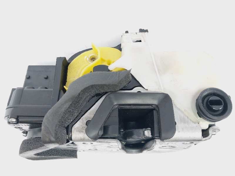 Recambio de cerradura puerta trasera izquierda para opel insignia berlina selective referencia OEM IAM 13579557  