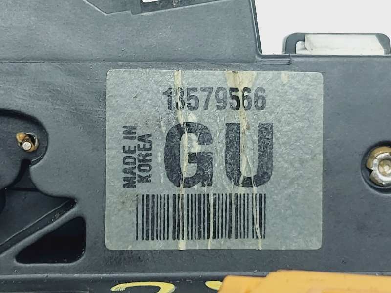Recambio de cerradura puerta trasera derecha para opel insignia berlina selective referencia OEM IAM 13579566  