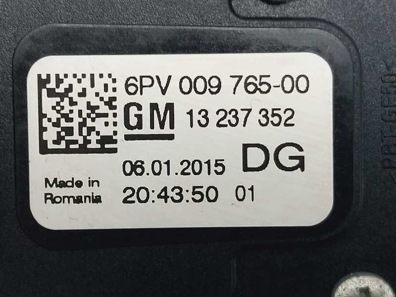 Recambio de potenciometro pedal para opel insignia berlina selective referencia OEM IAM 13237352 6PV00976500 