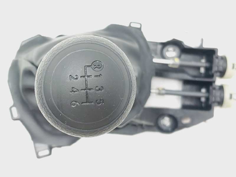 Recambio de palanca cambio para toyota yaris xpa1f referencia OEM IAM 3353002360 33820K0020 