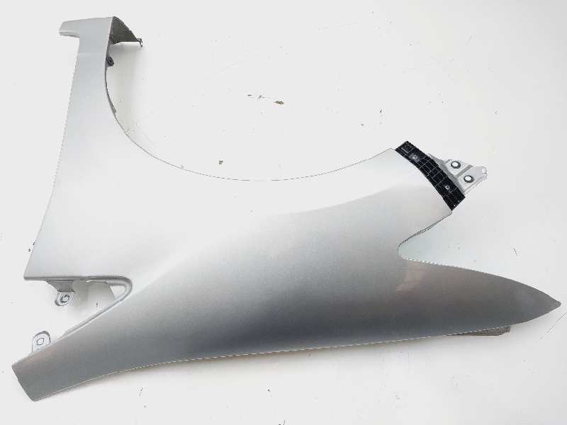 Recambio de aleta delantera izquierda para honda insight (ze2) elegance referencia OEM IAM 60261TM8A00ZZ  