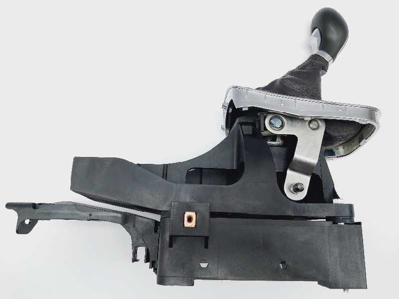 Recambio de palanca cambio para opel insignia berlina selective referencia OEM IAM 738472  