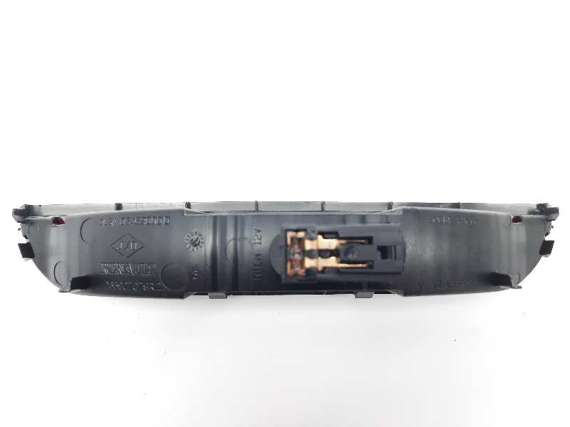 Recambio de luz central de freno para dacia sandero ambiance referencia OEM IAM 265907079R  