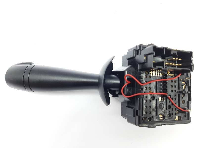 Recambio de mando limpia para dacia sandero ambiance referencia OEM IAM 681727472R  