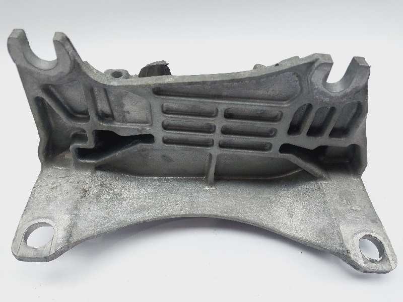 Recambio de soporte cambio para renault fluence dynamique referencia OEM IAM 112200014R  
