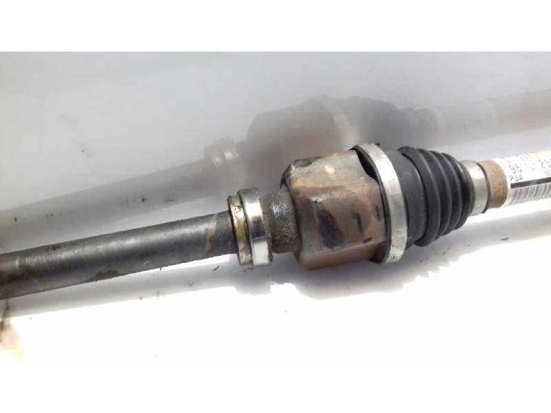 Recambio de transmision delantera derecha para peugeot 308 style referencia OEM IAM 9670725580 SIN ABS 