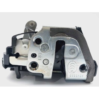 CERRADURA PUERTA TRASERA IZQUIERDA 6906033131 