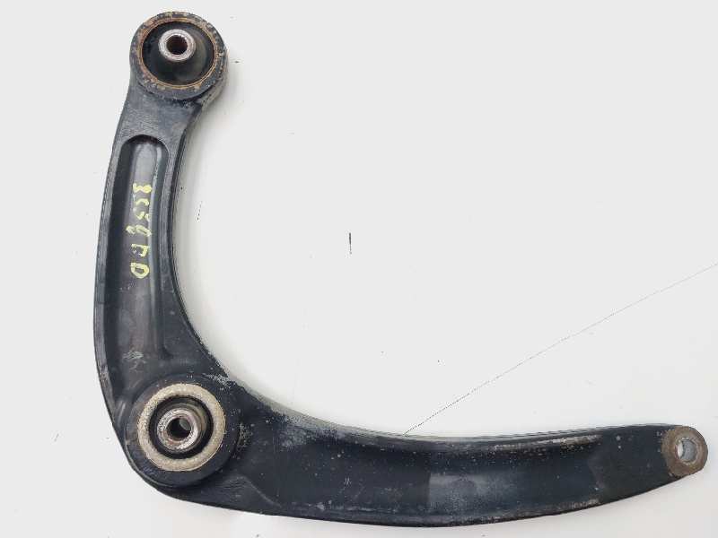 Recambio de brazo suspension inferior delantero derecho para peugeot 5008 premium referencia OEM IAM 7ATGM1  