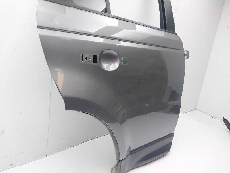Recambio de puerta trasera derecha para land rover range rover sport v8 td hse referencia OEM IAM BFA790080  