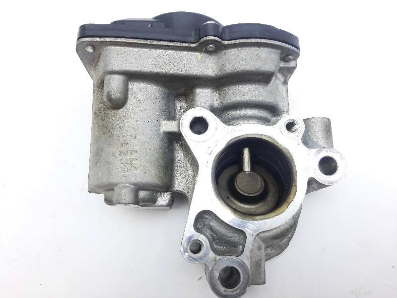 Recambio de caja mariposa para dacia sandero comfort referencia OEM IAM 147100361R  