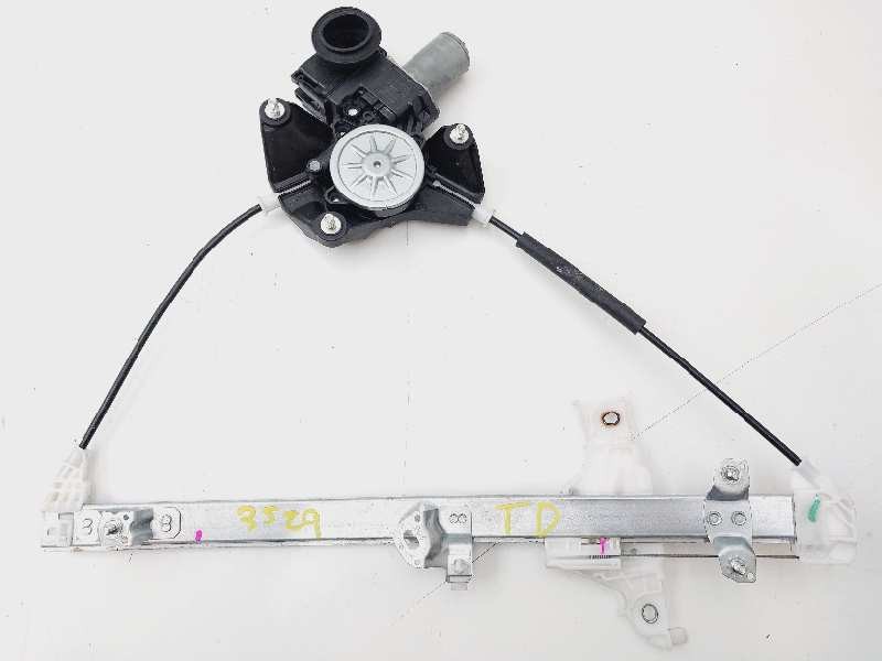 Recambio de elevalunas trasero derecho para toyota yaris xpa1f referencia OEM IAM 85710K0010 0620206081 