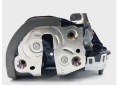Recambio de cerradura puerta trasera derecha para toyota yaris xpa1f referencia OEM IAM 69050K0040  