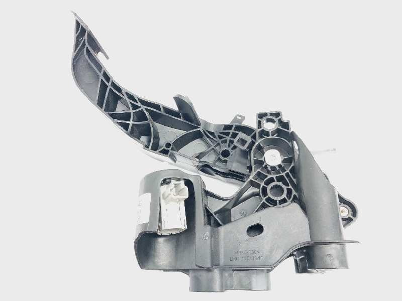 Recambio de pedal freno para toyota yaris xpa1f referencia OEM IAM 47110K0021  