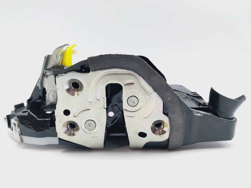 Recambio de cerradura puerta delantera izquierda para toyota yaris xpa1f referencia OEM IAM 69040K0041  