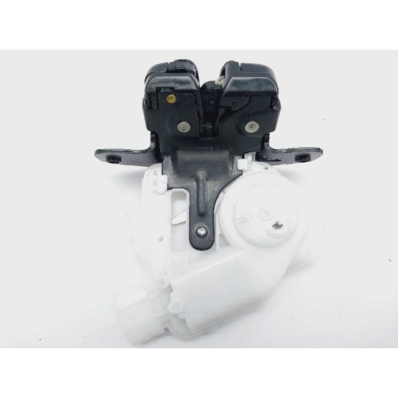 Recambio de cerradura maletero / porton para toyota yaris xpa1f referencia OEM IAM 6935002090  